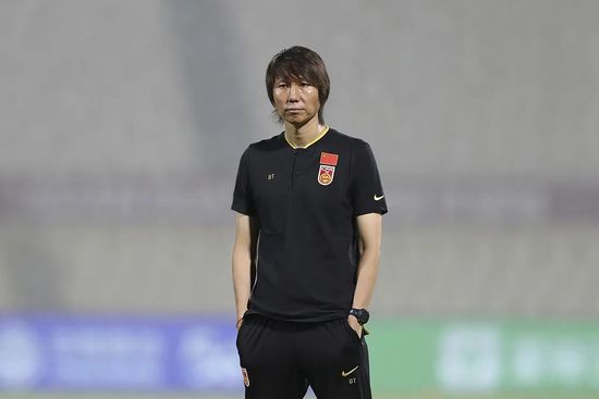 秦嘉倪